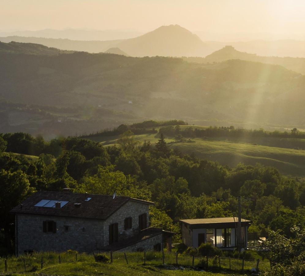 Вилла Fattoria Bio L'A Ceccoli Sasso Feltrio Экстерьер фото